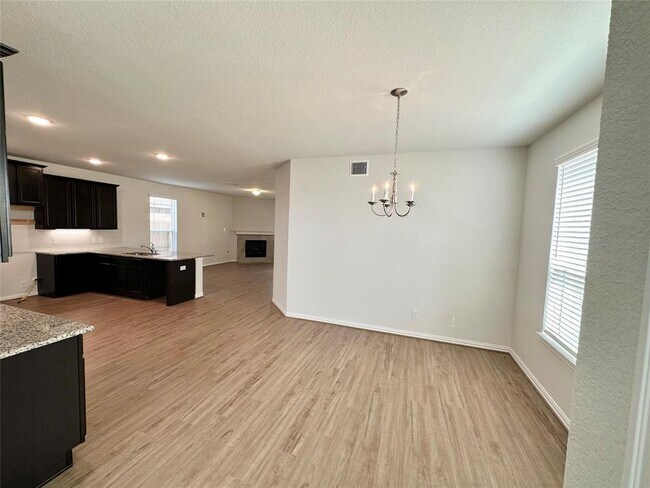 Foto del edificio - 21266 Catalina Palm Dr