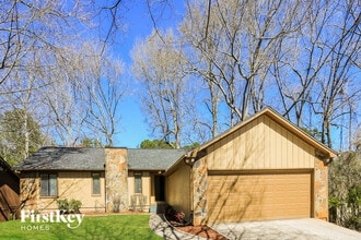 Building Photo - 365 Sea Holly Cir