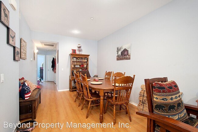 Foto del edificio - 2 br, 2 bath House - 4061 Sandton Ln.