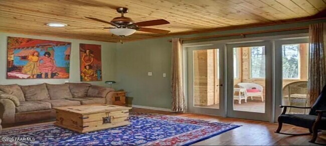 Foto del edificio - 1473 W Granite Rd