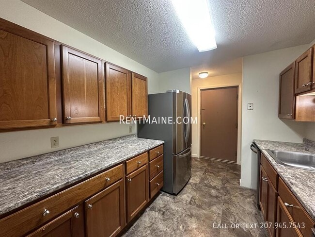 Building Photo - 13 Longrale Park