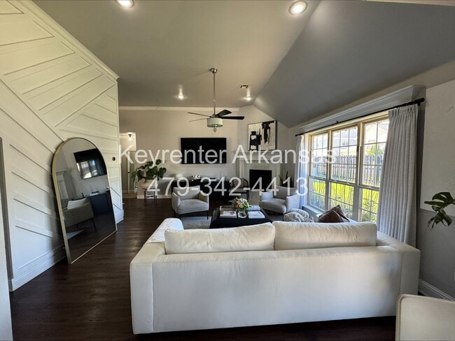 Building Photo - Beautiful Home | Prime Location