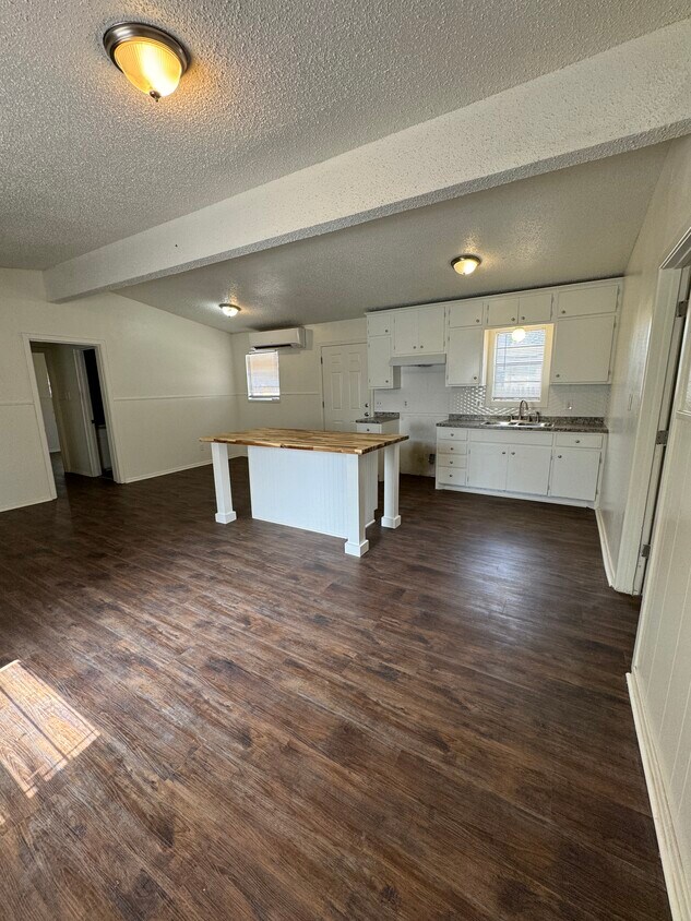 Foto principal - 5606 46th St