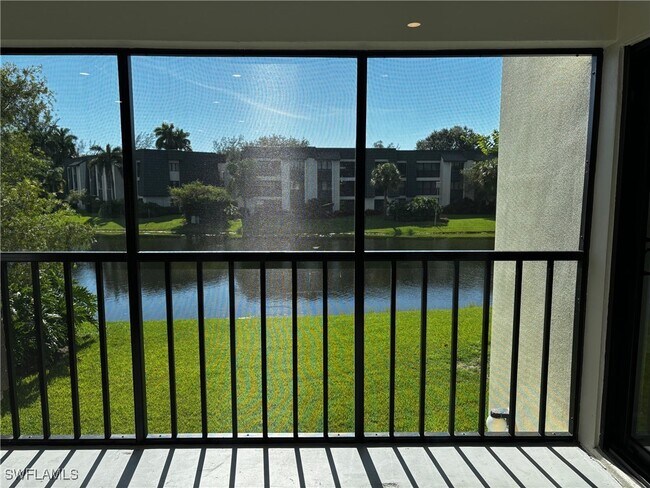 Foto del edificio - 1645 Spoonbill Ln