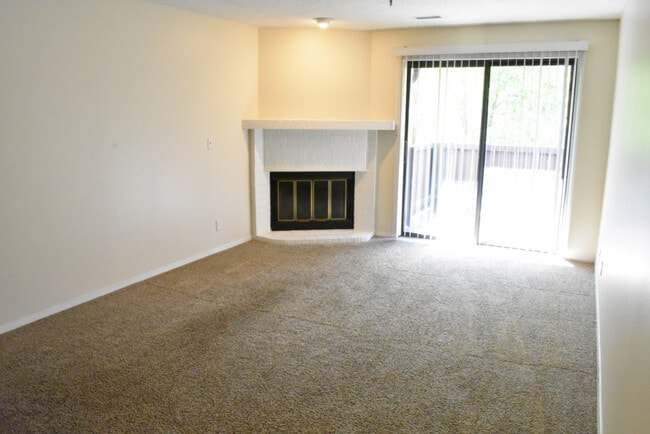 Building Photo - 1340 Brook St