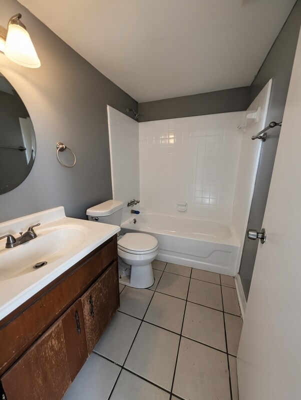 Building Photo - 205 Lovelace Dr