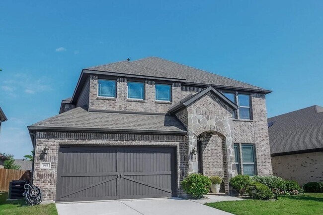 Building Photo - Spacious & Stylish 4-Bedroom Home in Lewisville – Prime Location & Flexible Living