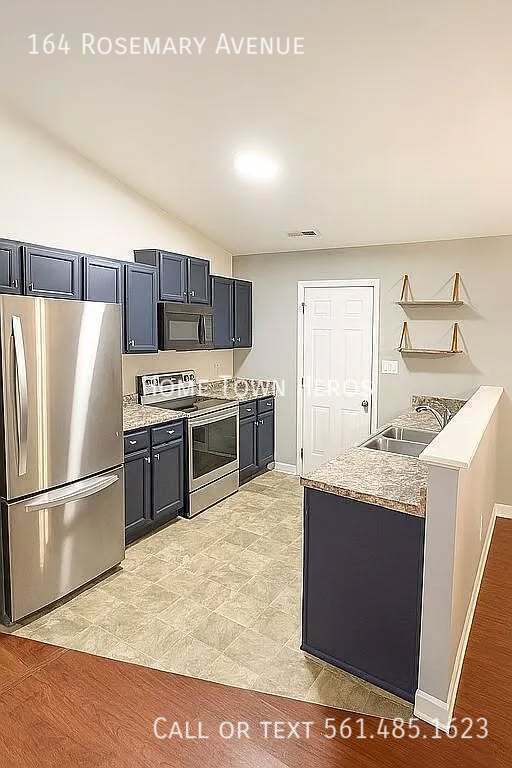 Foto del edificio - 164 Rosemary Ave