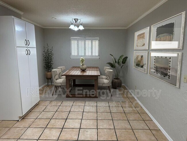 Foto del edificio - 1616 N Markwell Ave