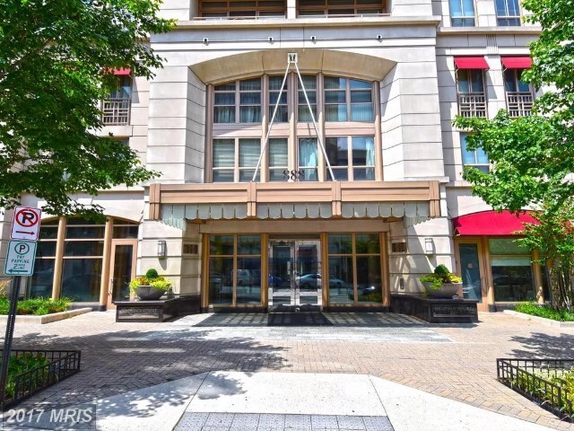 Front Entrance - 888 N Quincy St