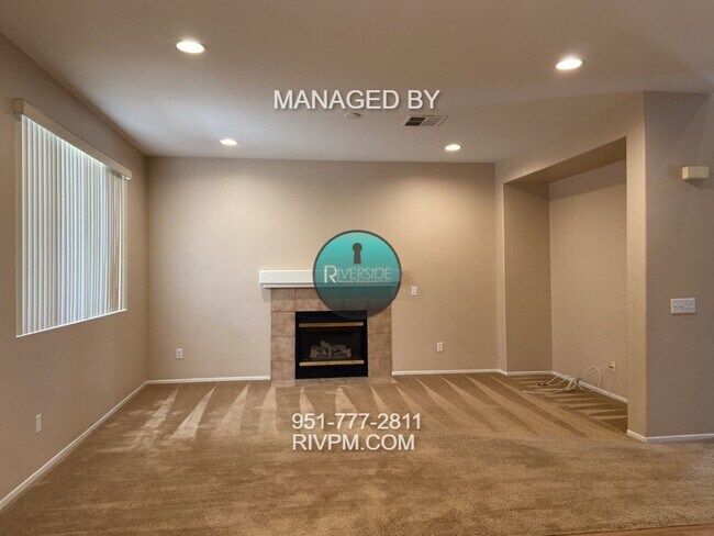 Foto del edificio - COMING SOON!  Highly Desirable Orangecrest Location!!!