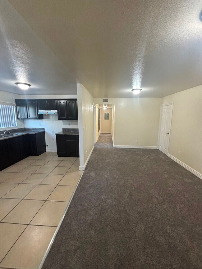 Foto del edificio - 846 E 109th St