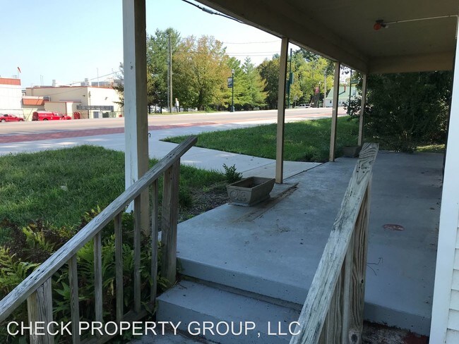 Foto del edificio - 2 br, 1 bath House - 6930 Shelbyville Road