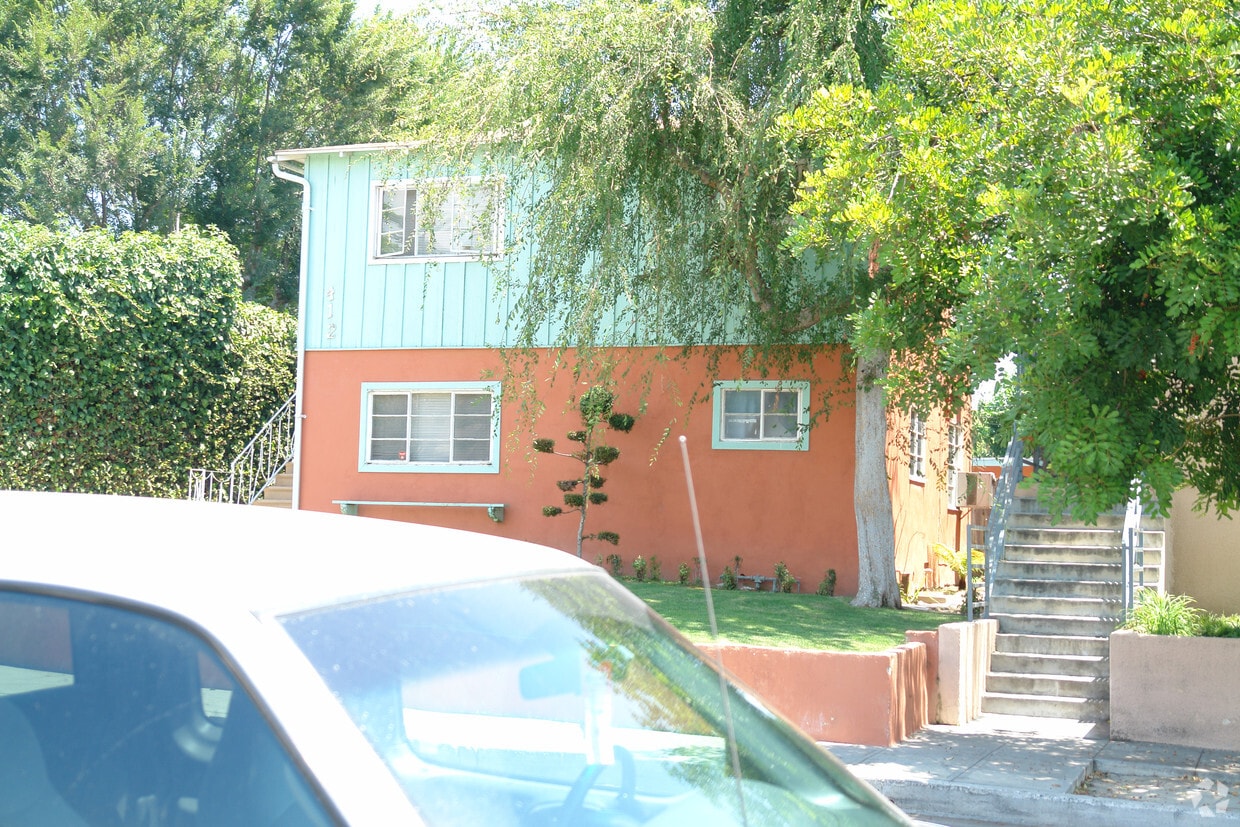412 W Elmwood Ave, Burbank, CA 91506 Apartments in Burbank, CA