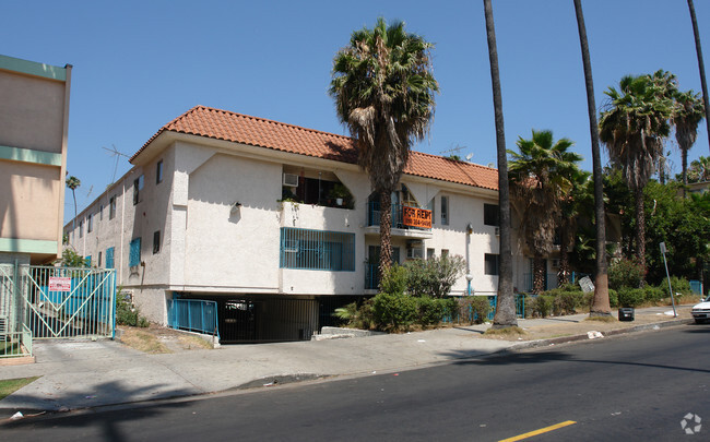 Building Photo - Westmoreland Apartments