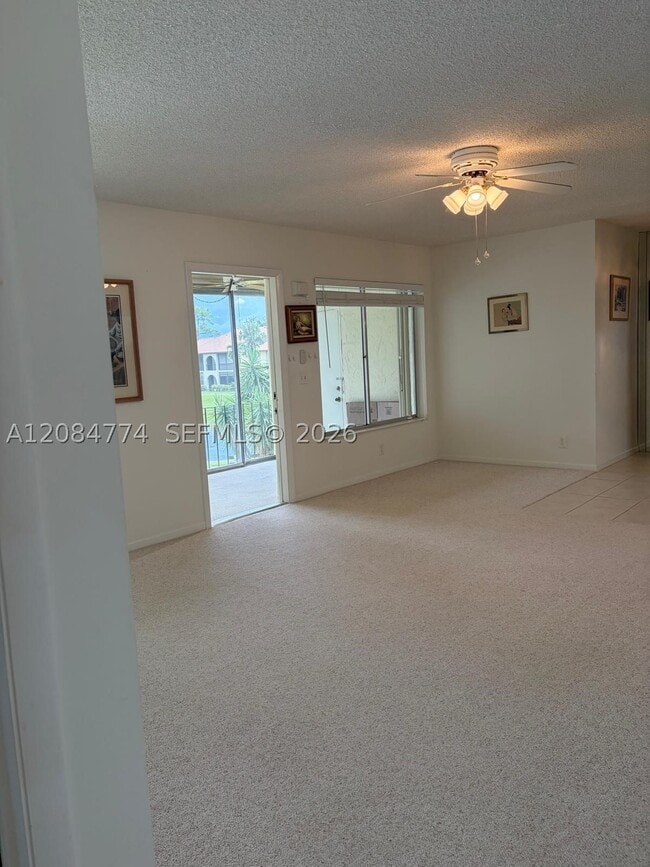 Building Photo - 3561 Pine Tree Ct