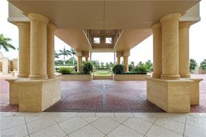 Building Photo - 8787 Bay Colony Dr