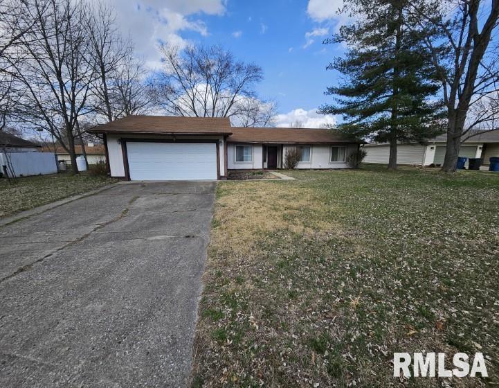 4324 Sassafras Ct, Mount Vernon, IL 62864 House Rental in Mount