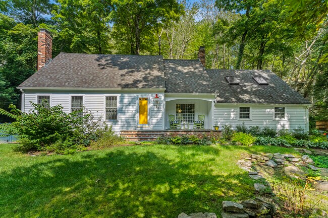 Foto del edificio - 156 Concord Dr