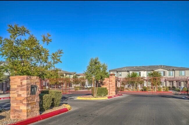 Foto del edificio - 7318 N Decatur Blvd