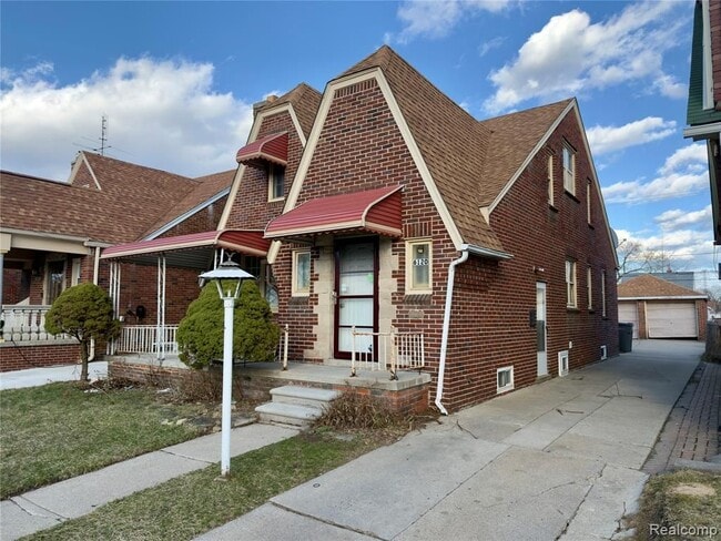 Building Photo - 6120 Middlesex St