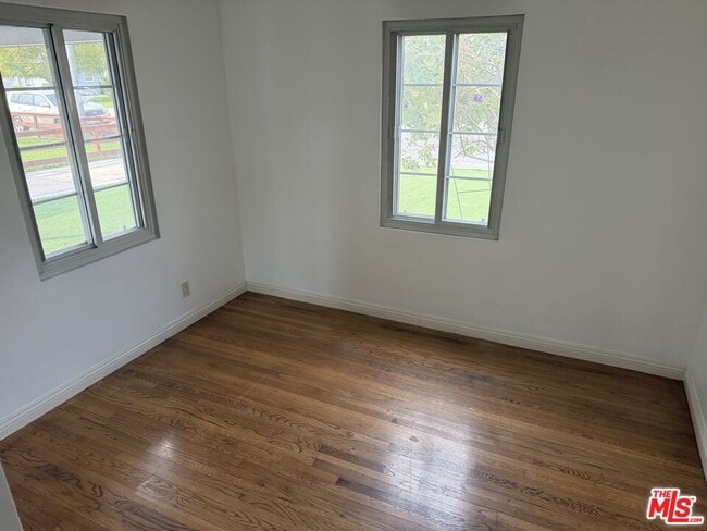 Building Photo - 6434 W 87th St