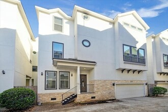 Building Photo - 1218 W 23rd St