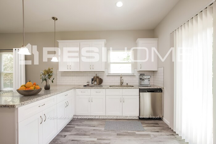 Foto principal - 1839 Mcdonald Street