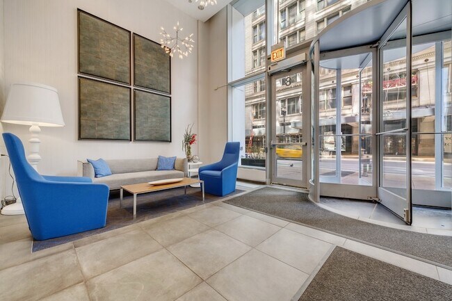 Foto del edificio - 8 E Randolph St