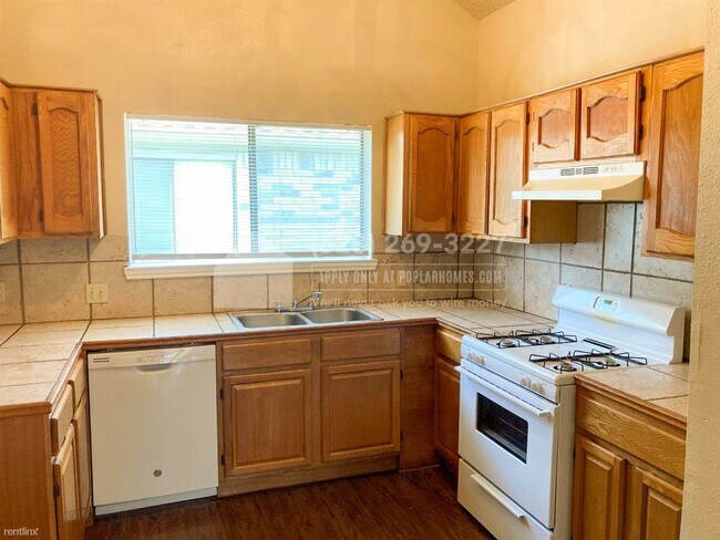 Building Photo - 3 br, 2 bath House - 15314 Wildwood Lake -
