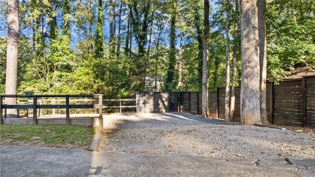 Foto del edificio - 2676 Cottonwood Dr