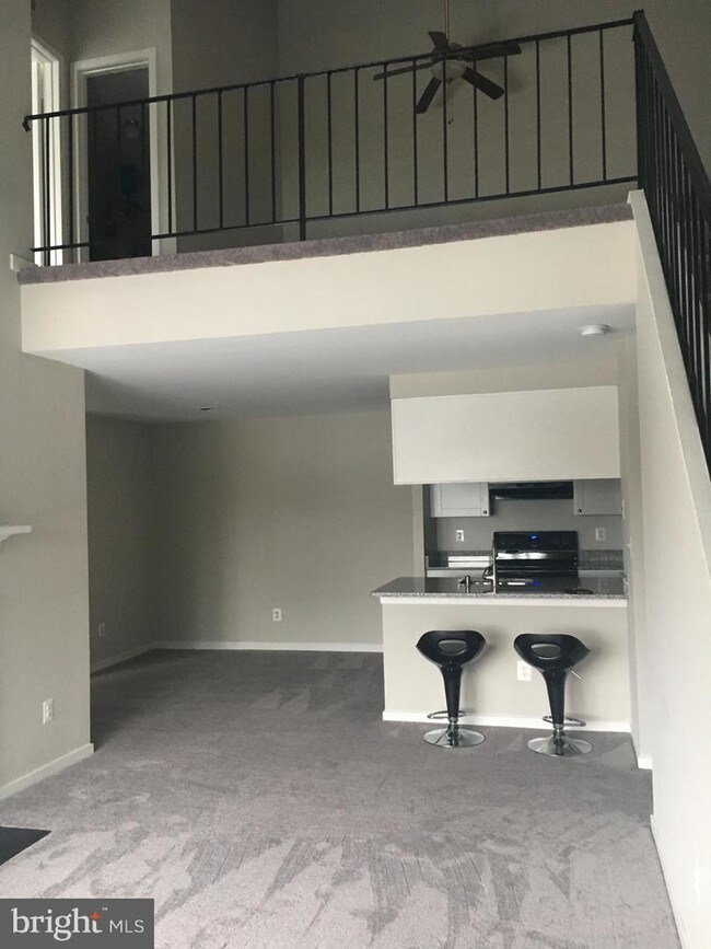 Building Photo - 10104 Hellingly Pl