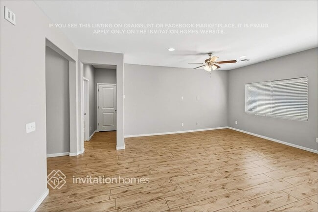 Building Photo - 5541 E Santa Clara Dr