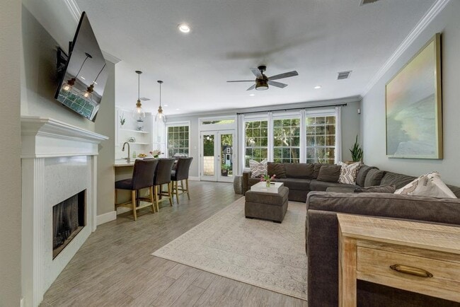 Foto del edificio - 4809 Rutherglen Dr