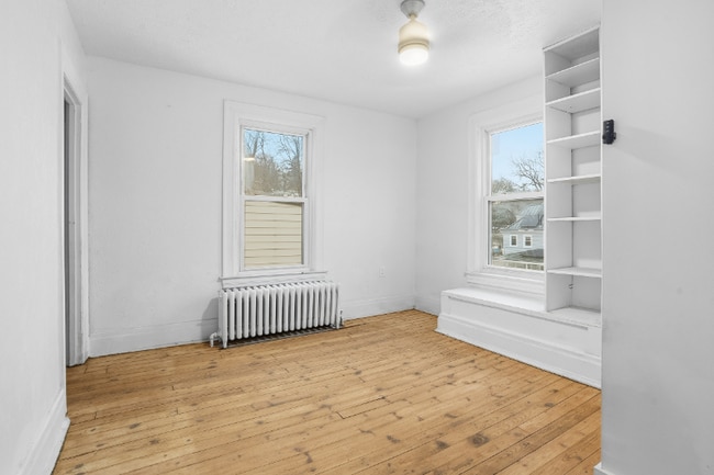 Building Photo - 1210 Round Top St