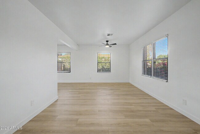 Building Photo - 156 W Highland Ave