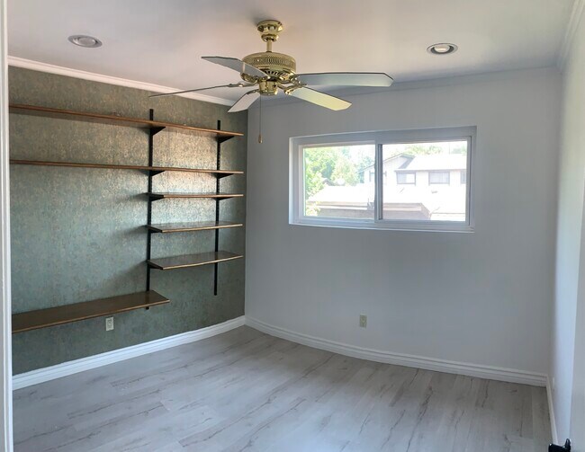 Building Photo - 7560 Corbin Ave