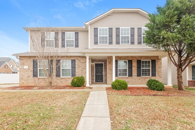 Building Photo - 726 Elderberry Way