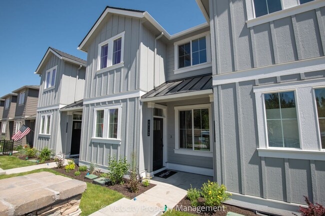 Building Photo - 3032 NE Terreo Pl
