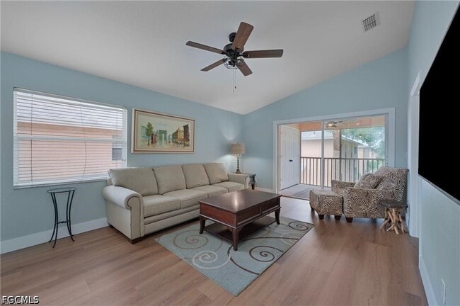 Foto del edificio - 26729 Little John Ct