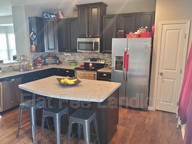 Foto del edificio - 4949 Small Gains Way