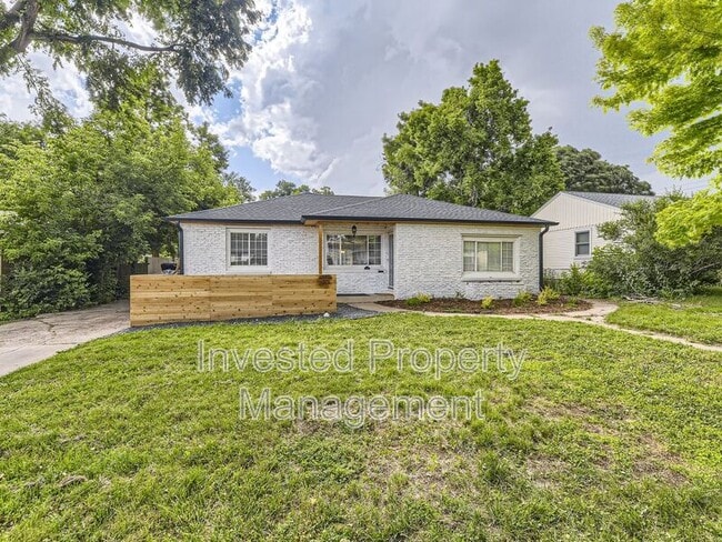 Photo - 2709 S Cook St House