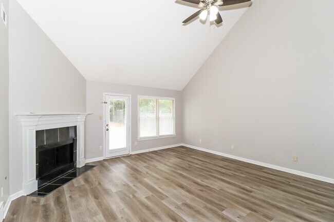 Foto del edificio - 1522 Appling Wood Cove S