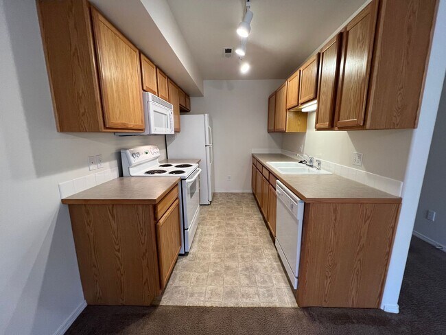 Foto del edificio - Spacious 2 Bed, 1.5 Bath in CDA!