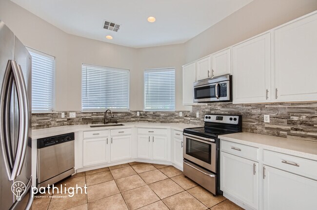 Foto del edificio - 6604 5Th Place, Phoenix, AZ, 85042