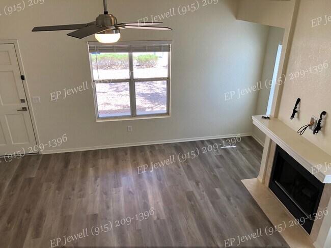 Building Photo - 7569 Le Conte Dr