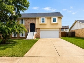 Building Photo - 12306 Taylors Crossing Dr
