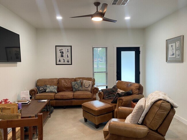 Foto del edificio - 2 BEDROOM NEAR LAKE BELTON