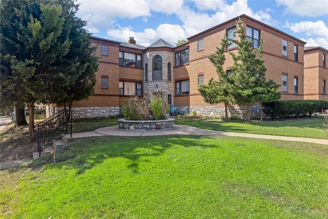 Primary Photo - 4931 Jamieson Ave
