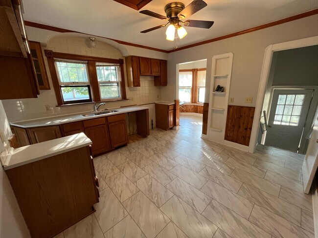 Foto del edificio - 4131 W Lake Rd